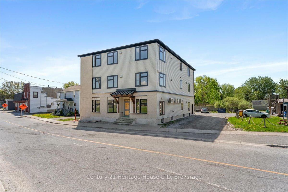Photo de la propriété: 89 Durham Street 9 ON L3K 1C9