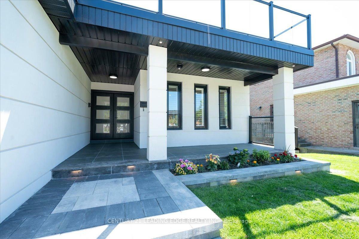 Photo de la propriété: 157 Jeanne Drive ON L4L 1X8