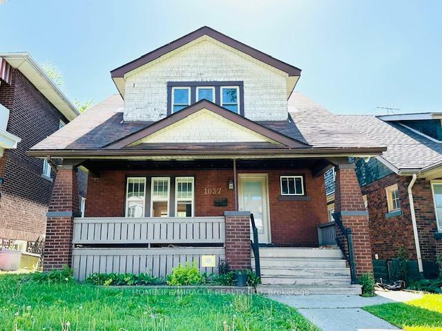 Property Photo: 1037 Bruce Avenue ON N9A 4Y1