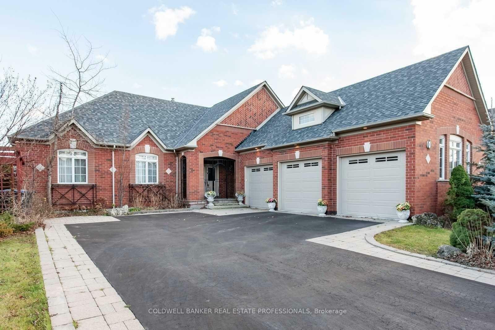 Property Photo: 50 Links Lane ON L6Y 5H1