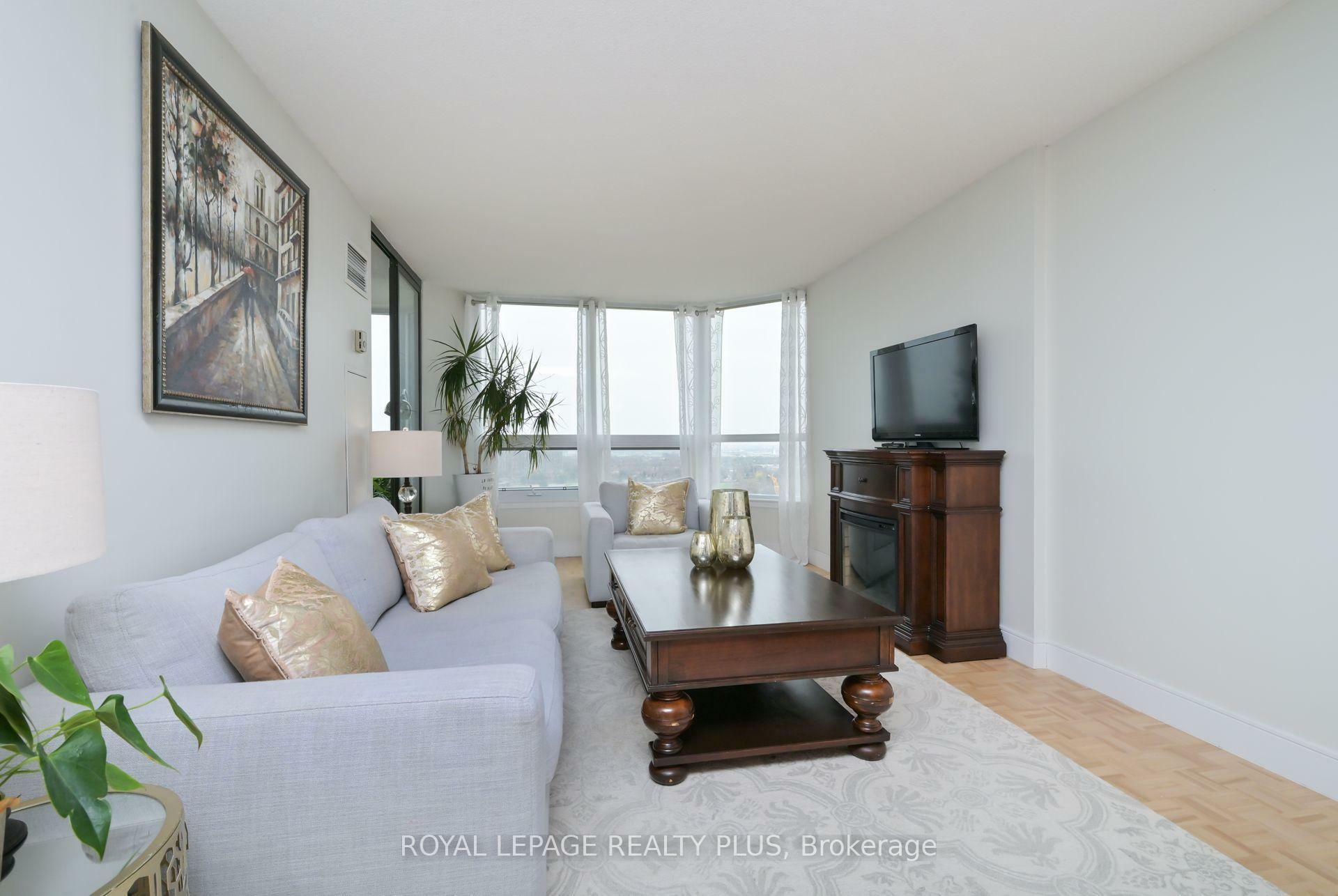 Property Photo:  8 Lisa Street 2306  ON L6T 4S6 