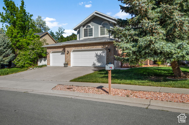 Property Photo: 2239 E 3225 N UT 84040