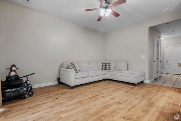 Property Photo:  861 W 310 S  UT 84062 