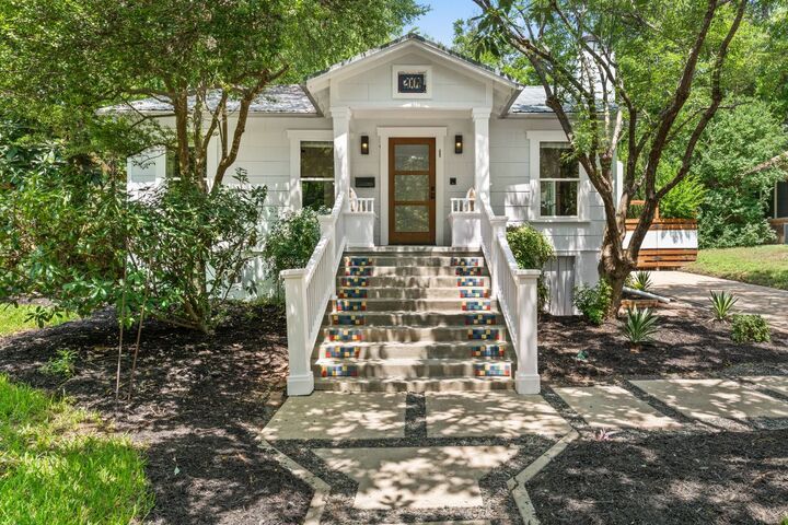 Property Photo: 2004 Bremen Street TX 78703