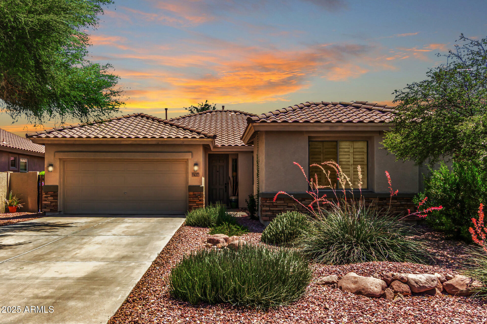 7617 E Desert Honeysuckle Drive  Gold Canyon AZ 85118 photo