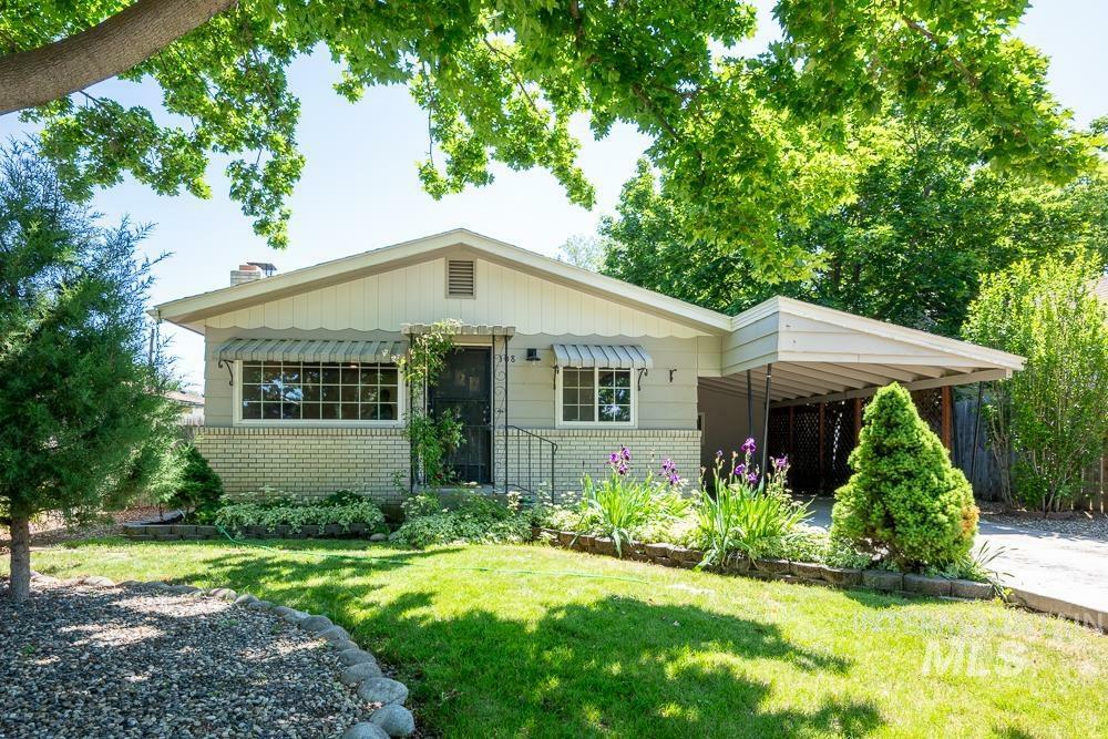 Property Photo:  108 S Diamond St  ID 83686 