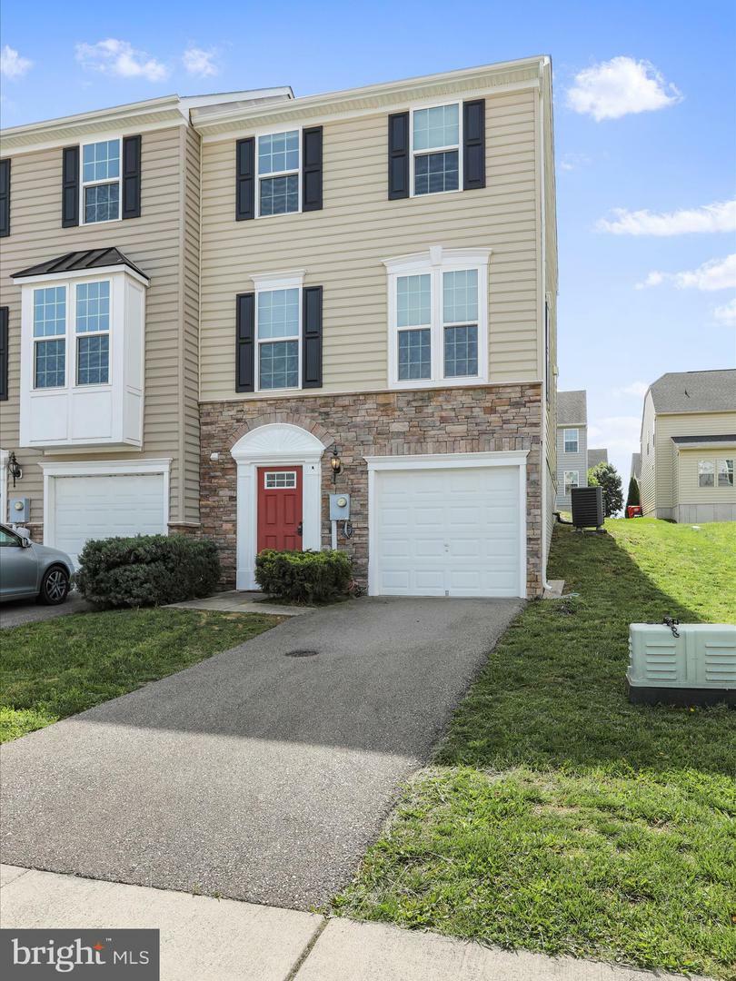 Property Photo: 100 Norwood Drive WV 25419