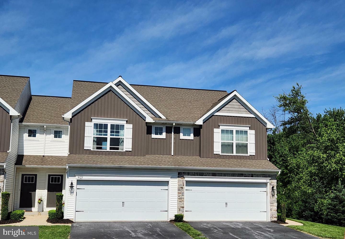Property Photo: 409 Landover Court PA 17025