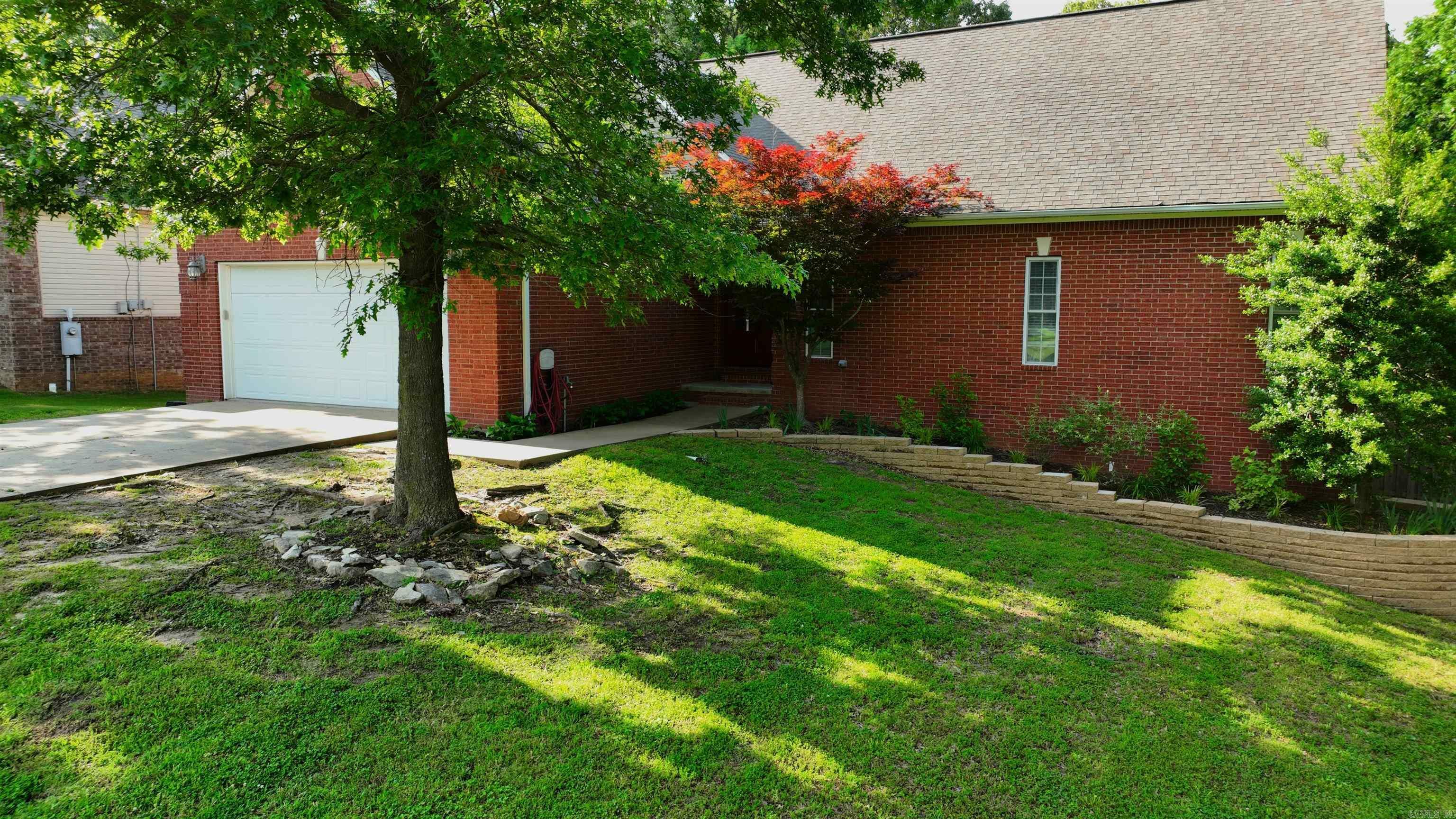 Property Photo:  2000 Boundary Oaks Drive  AR 72404 