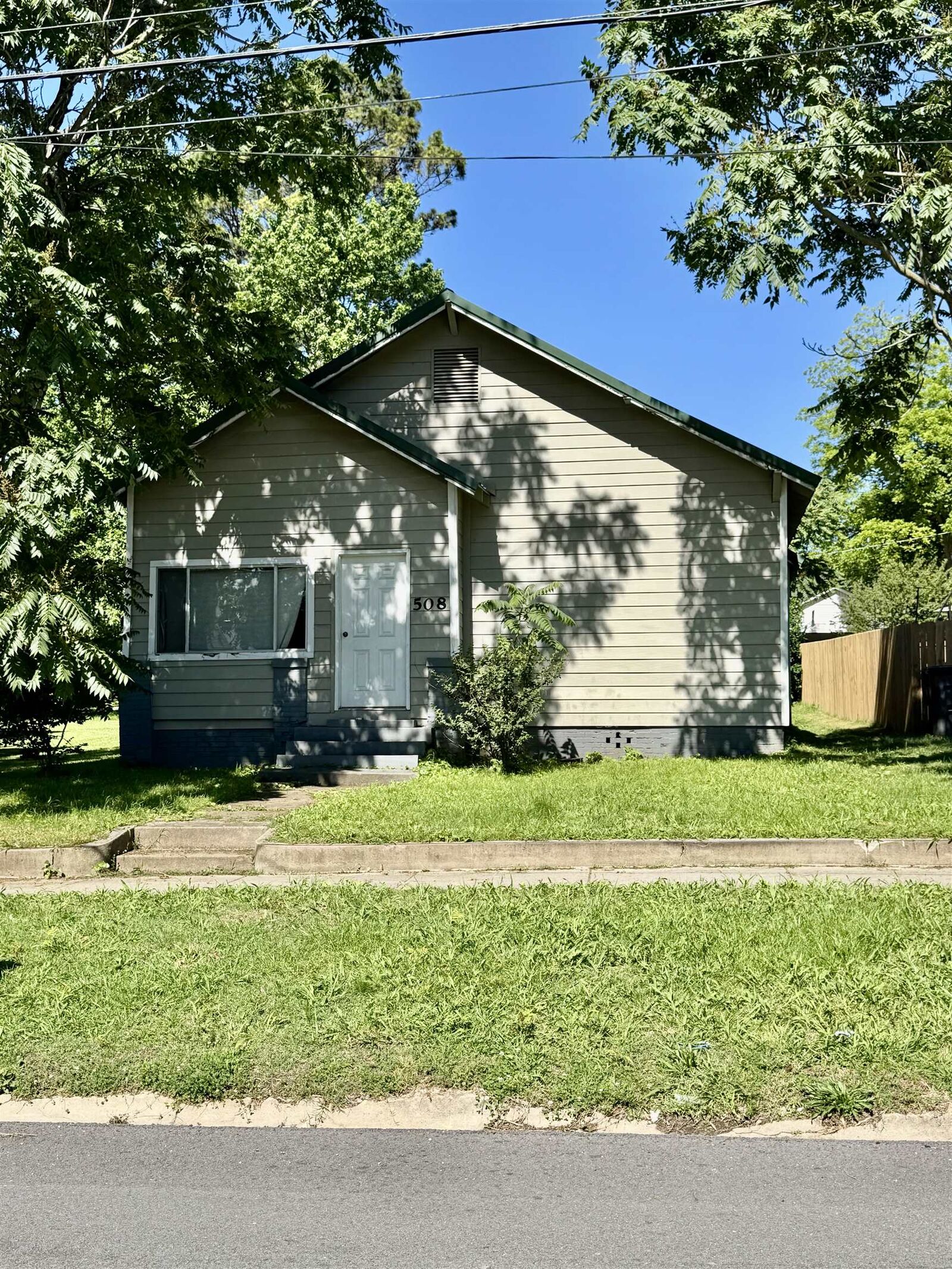 Property Photo: 508 N Pruett Street AR 72450
