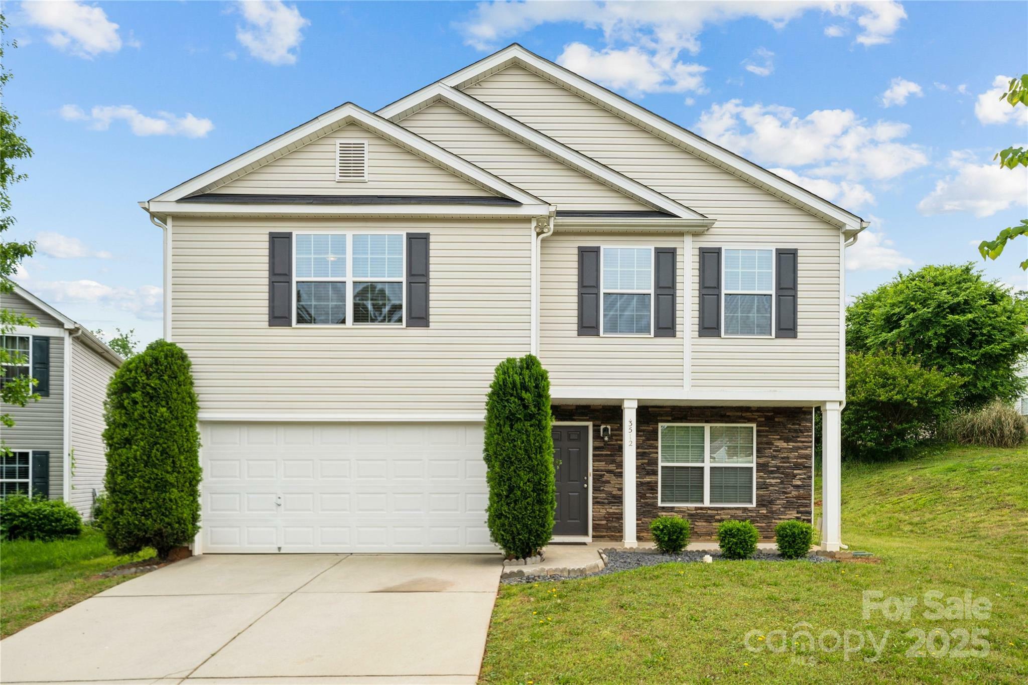 Property Photo: 3512 Gibbon Terrace Court NC 28269