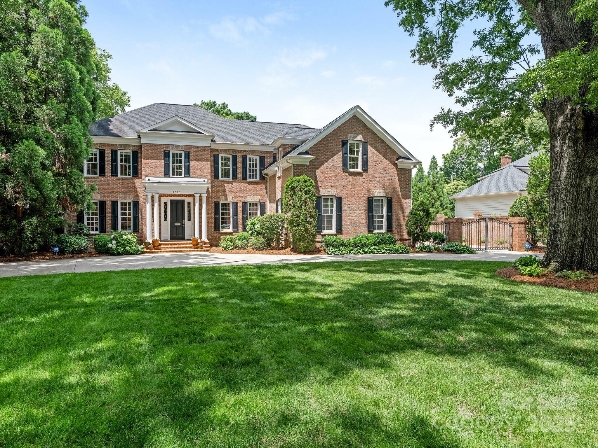 2516 Selwyn Avenue  Charlotte NC 28209 photo