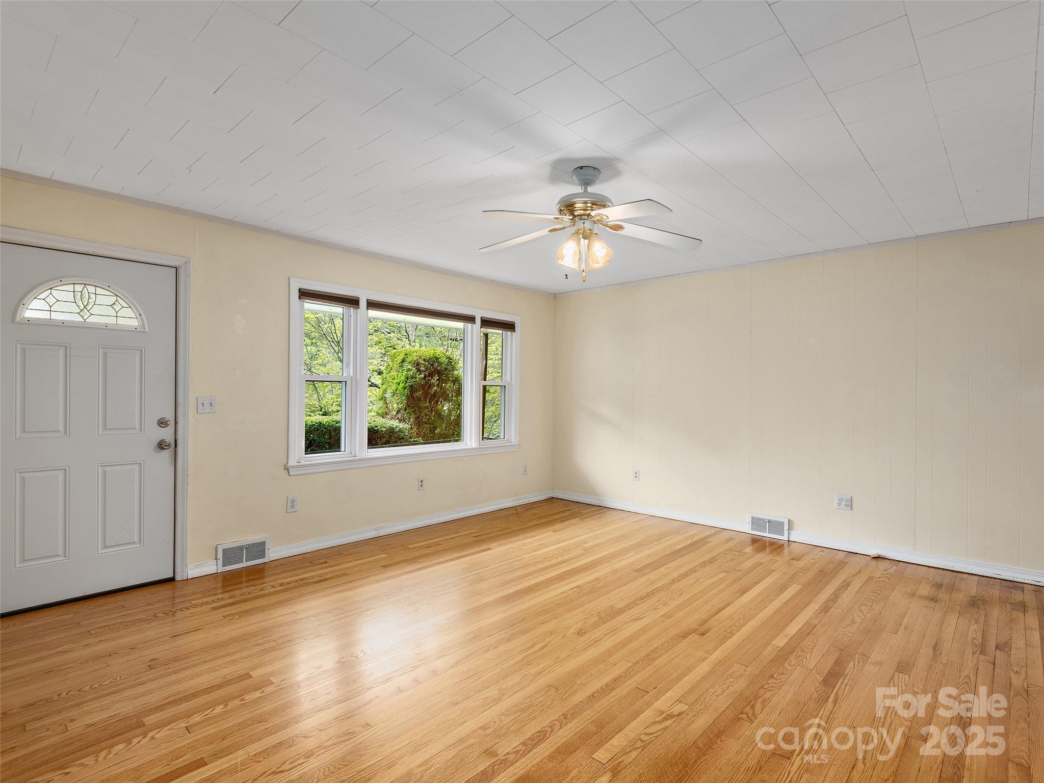 Property Photo: 57 Park Drive NC 28786