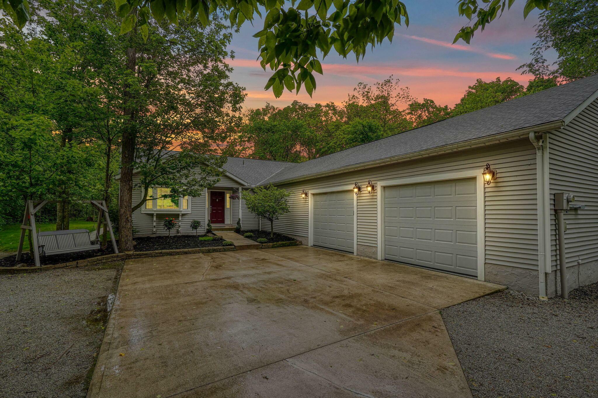 Property Photo: 1494 Old Carriage Court OH 43110