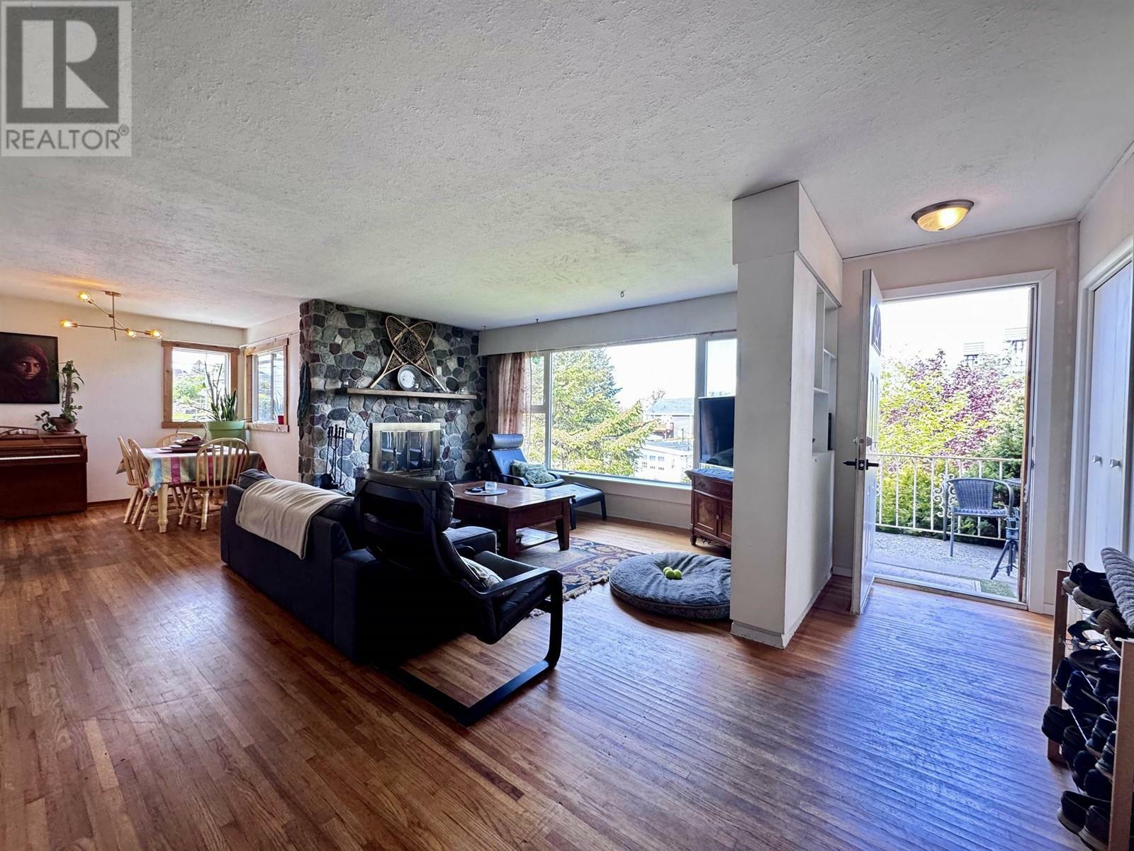 Property Photo:  1519 Atlin Avenue  BC V8J 1E4 
