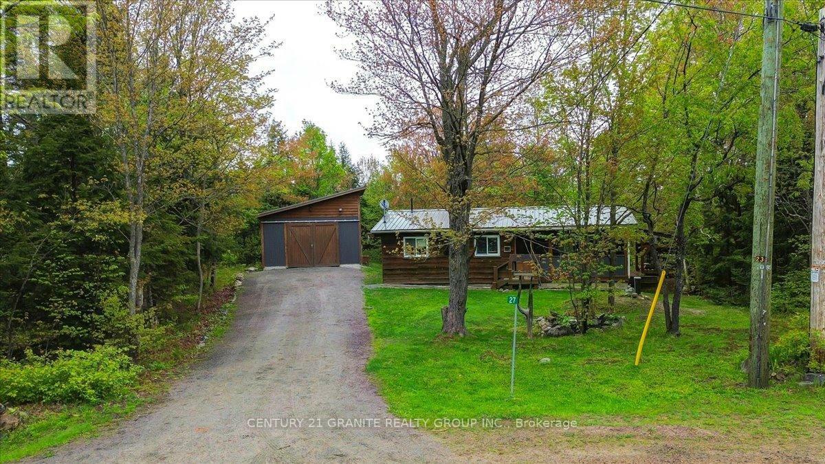 Property Photo: 27 Birch Crescent ON K0J 2M0