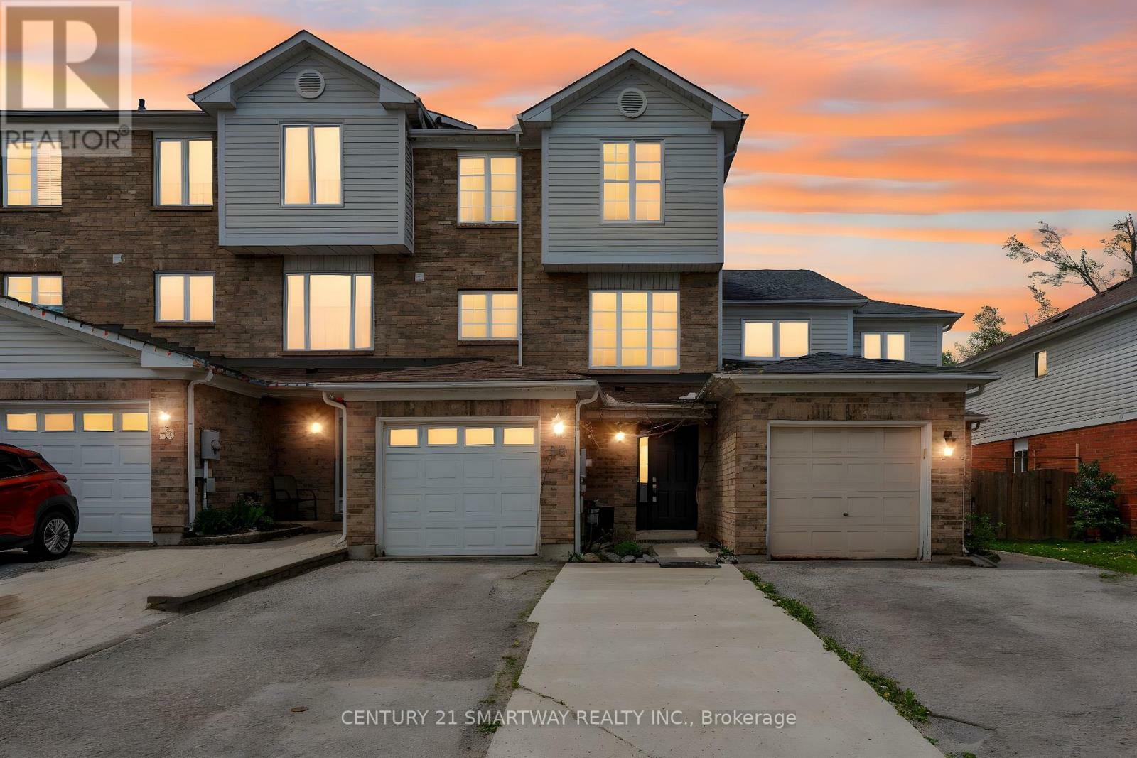 Property Photo: 56 Pickett Crescent ON L4N 8C1