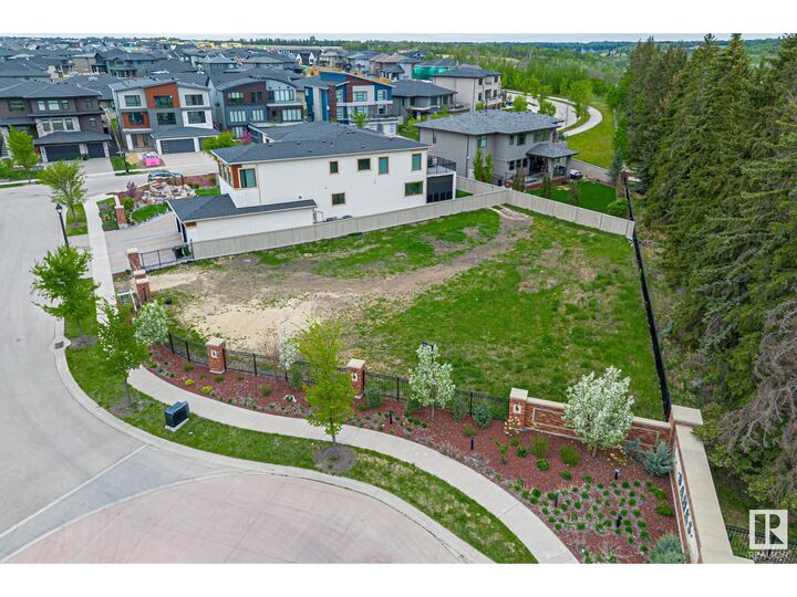 Property Photo:  #22 3466 Keswick Bv SW  AB T6W 3S4 
