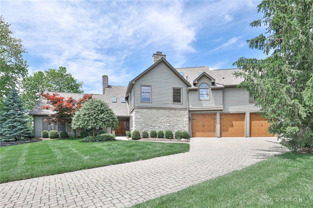 Property Photo:  5810 Stone Lake Drive  OH 45429 