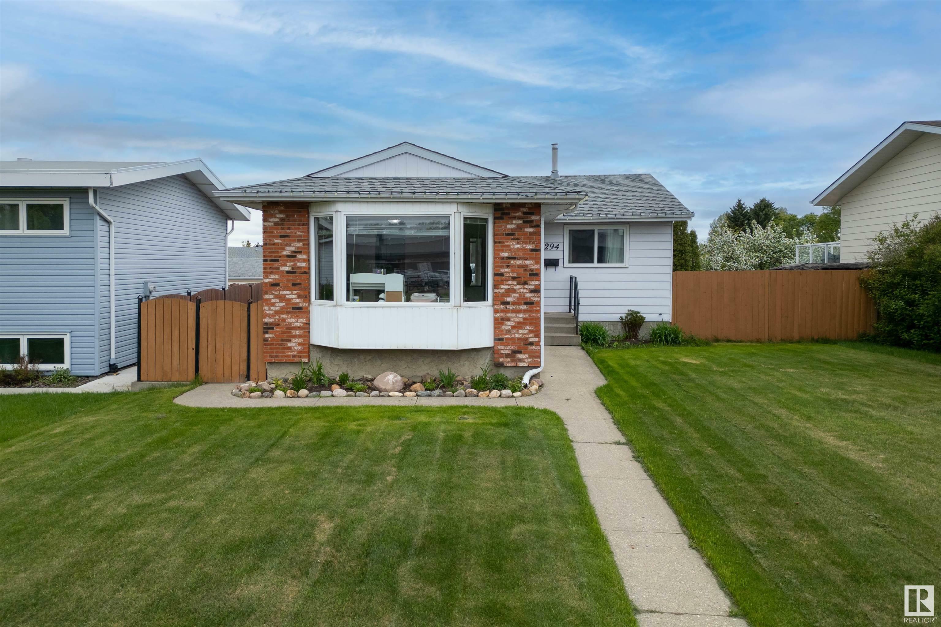 Property Photo: 294 Woodvale Rd W NW AB T6L 1P6