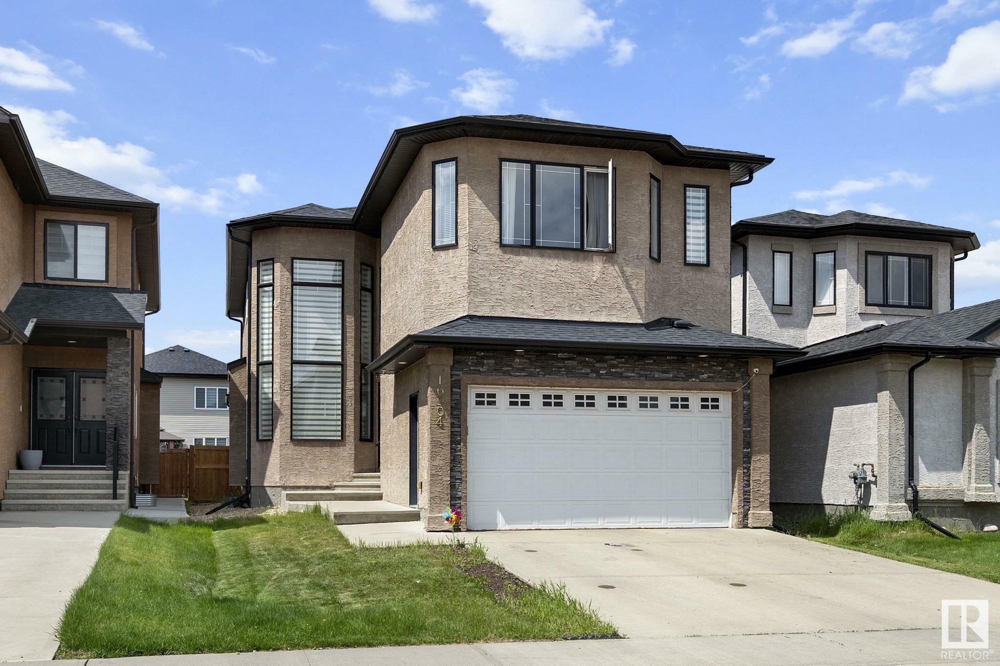 Photo de la propriété: 16904 62 Street NW AB T5Y 3K4