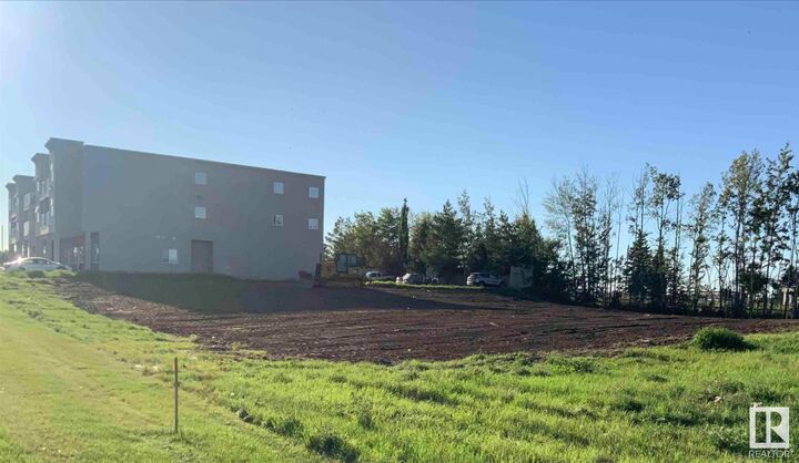 Property Photo:  4607 49 Avenue  AB T7Z 2J7 