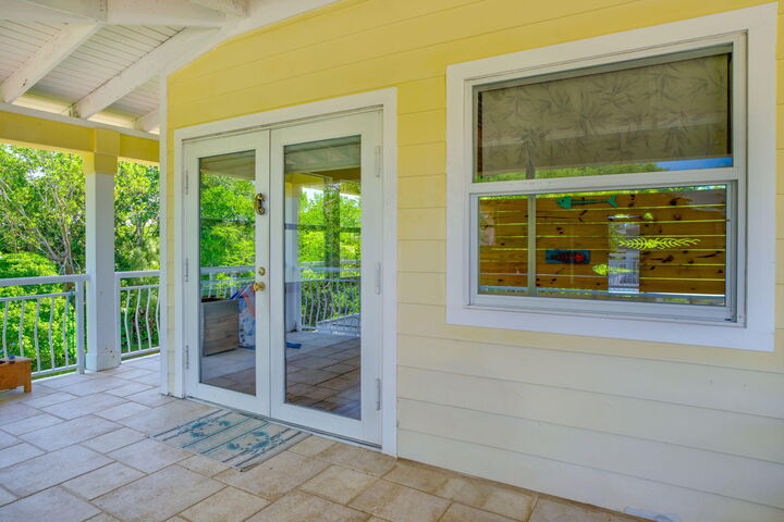 Property Photo:  894 Ellen Drive  FL 33037 