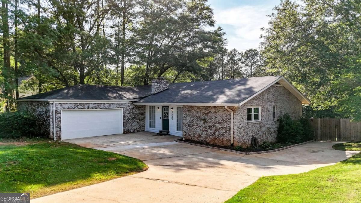 Property Photo:  299 Kennington Drive  GA 30606 