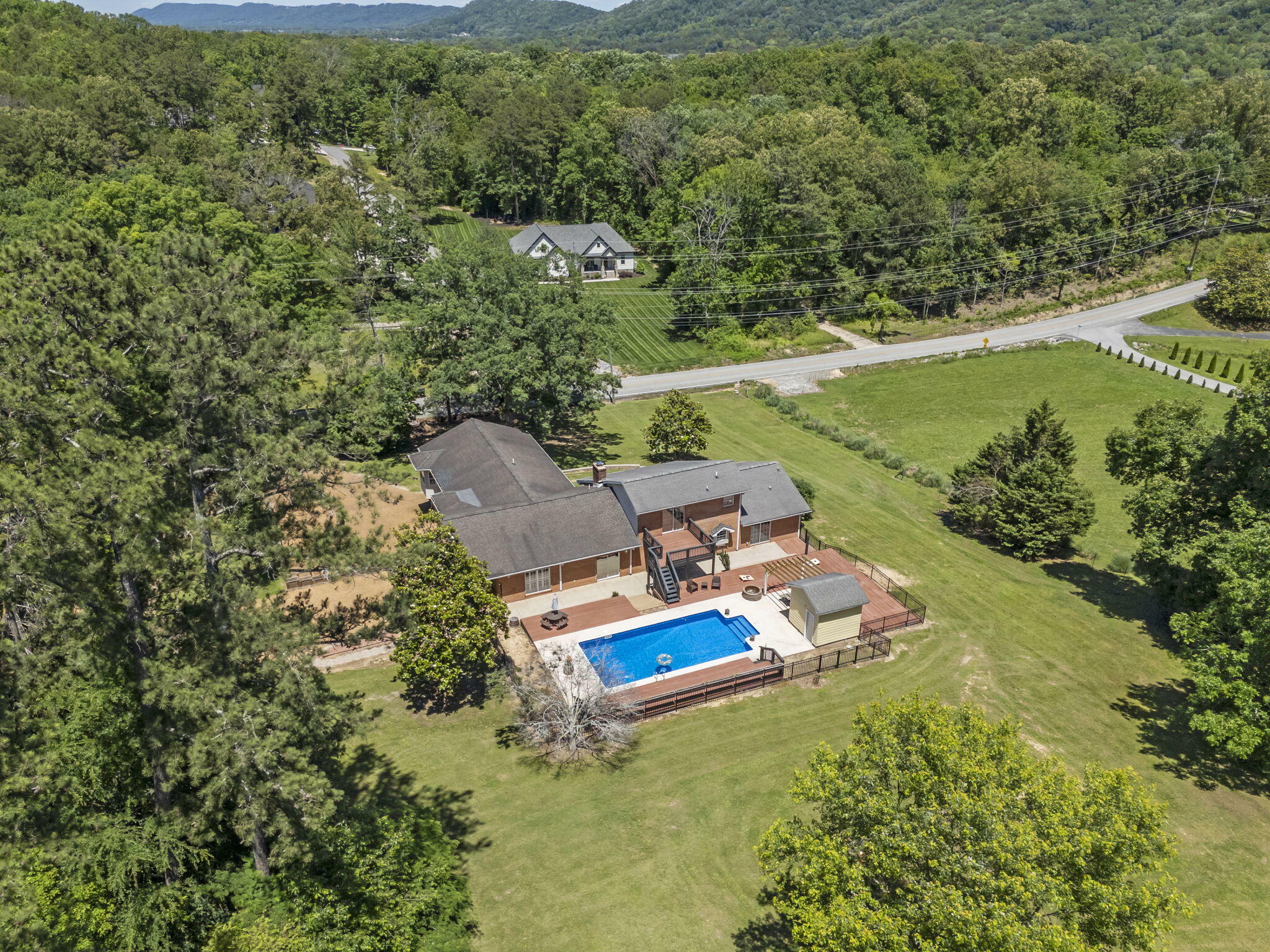 Property Photo: 8802 Pine Ridge Road TN 37363