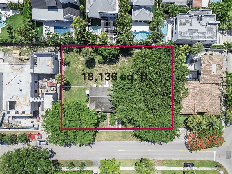 Property Photo: 743 N Victoria Park Rd FL 33304