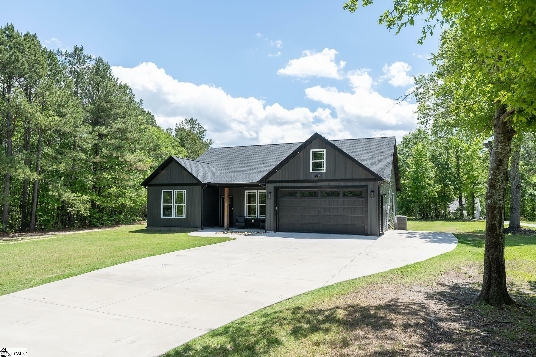 Property Photo: 713 Bradley Dill Road SC 29322