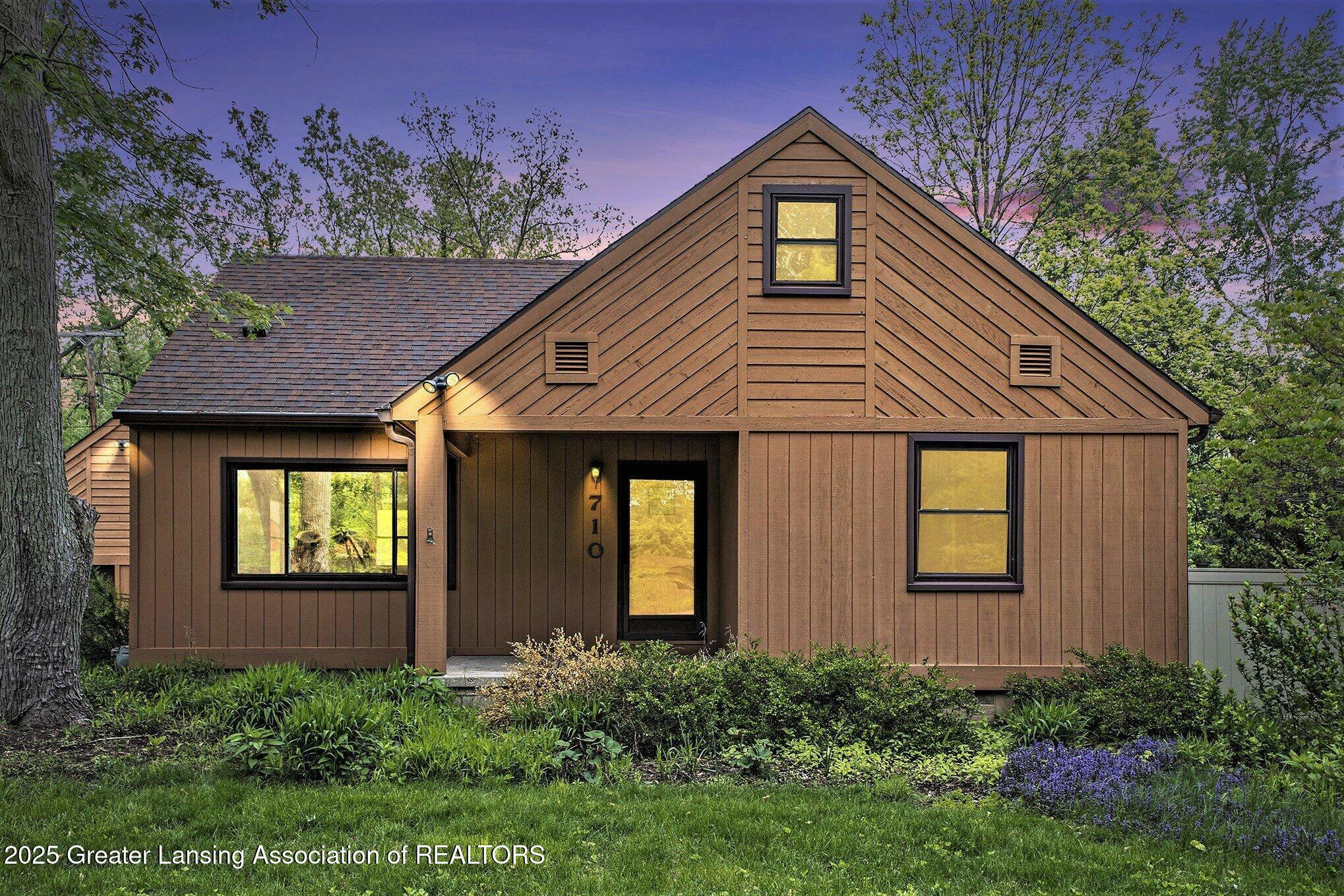 710 Gainsborough Drive  East Lansing MI 48823 photo