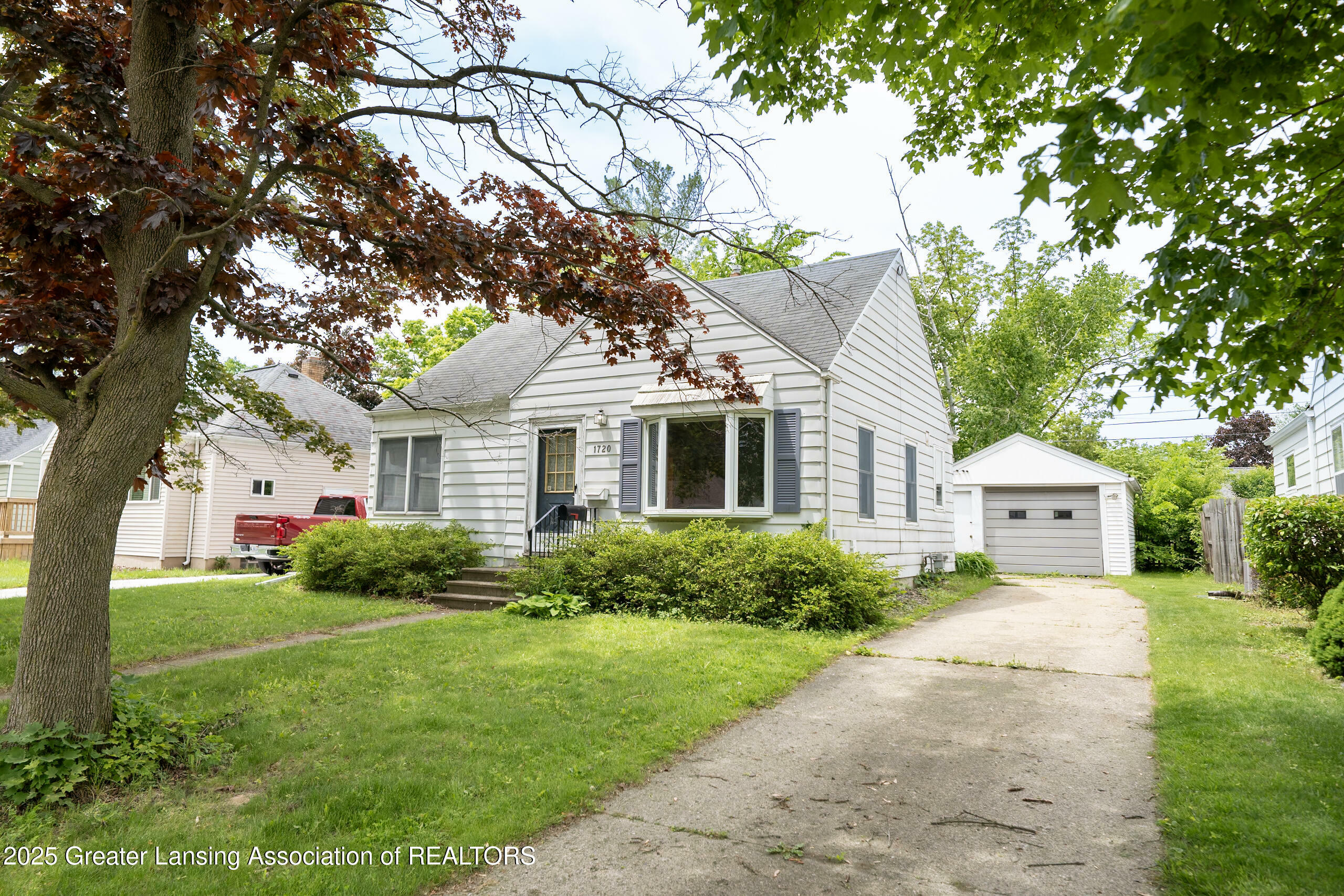 Property Photo: 1720 Quentin Avenue MI 48910