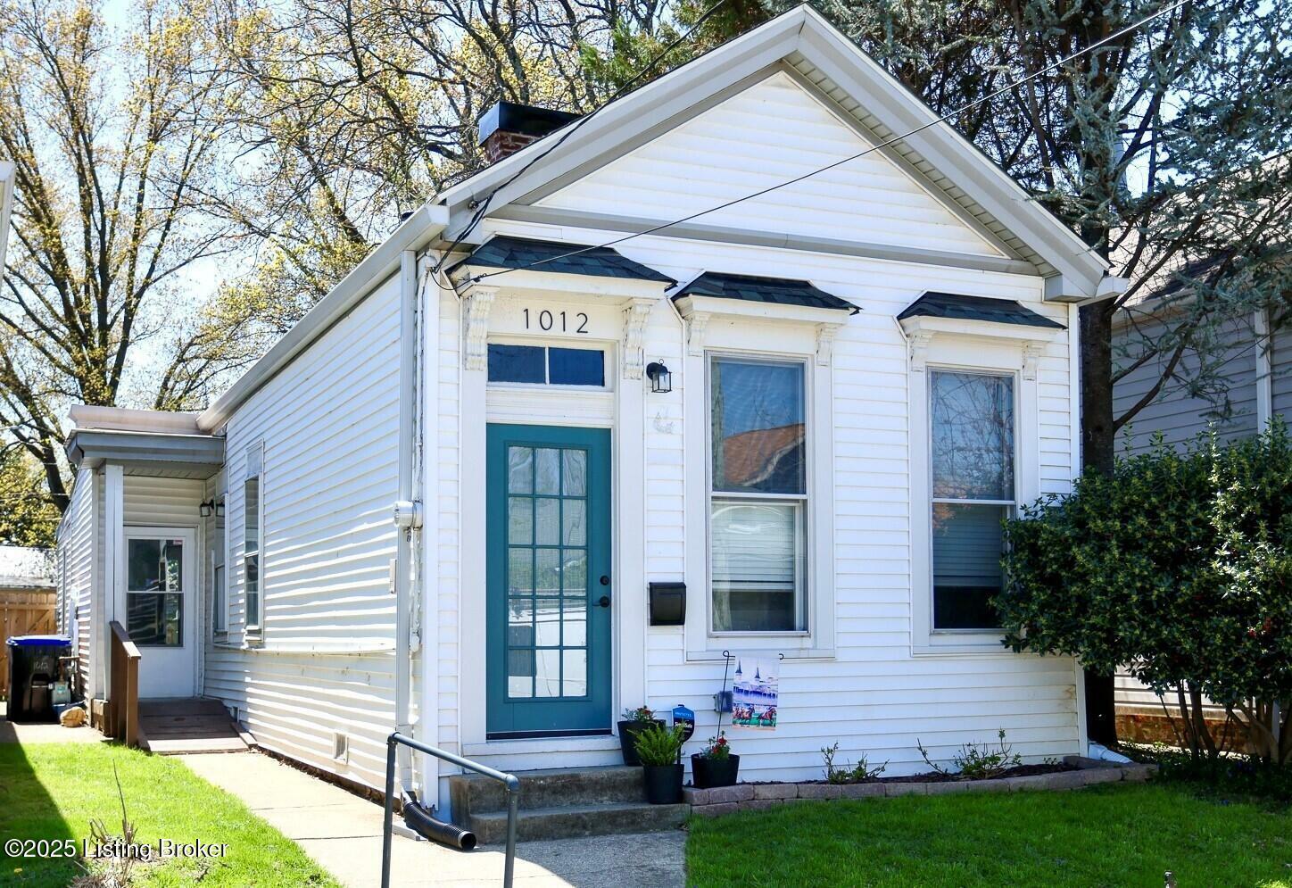 Property Photo: 1012 E Kentucky St KY 40204