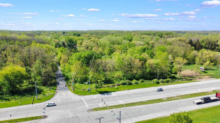 242 N 600  Valparaiso IN 46385 photo