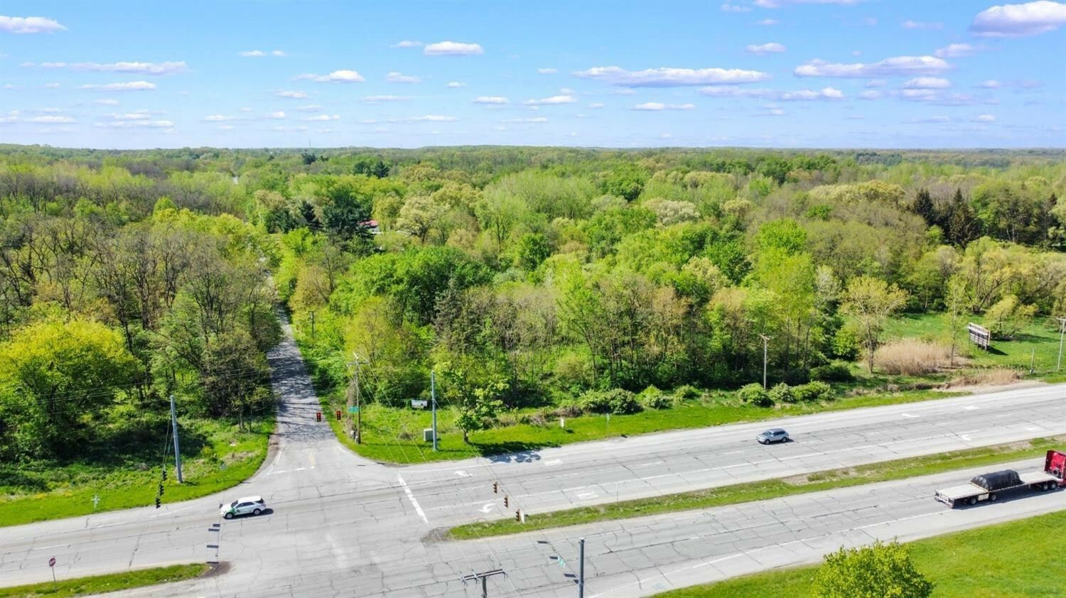 Property Photo: 242 N 600 IN 46385