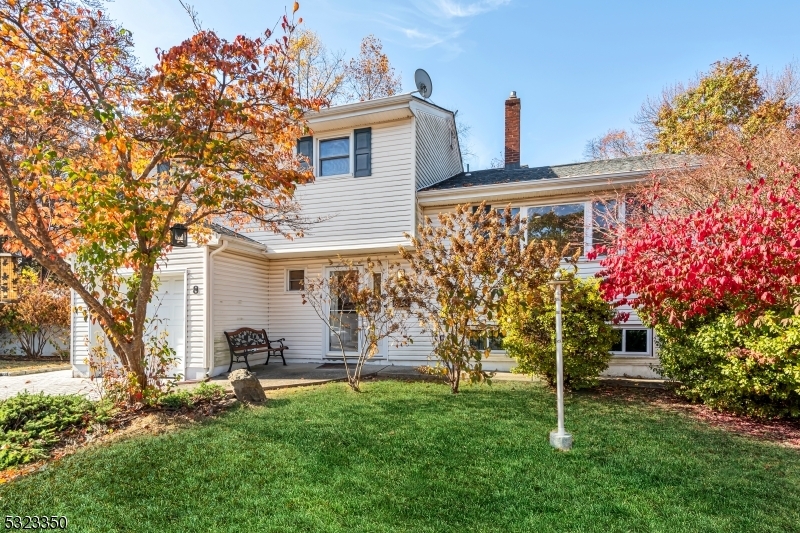 Property Photo: 8 Carlisle Ct NJ 08817
