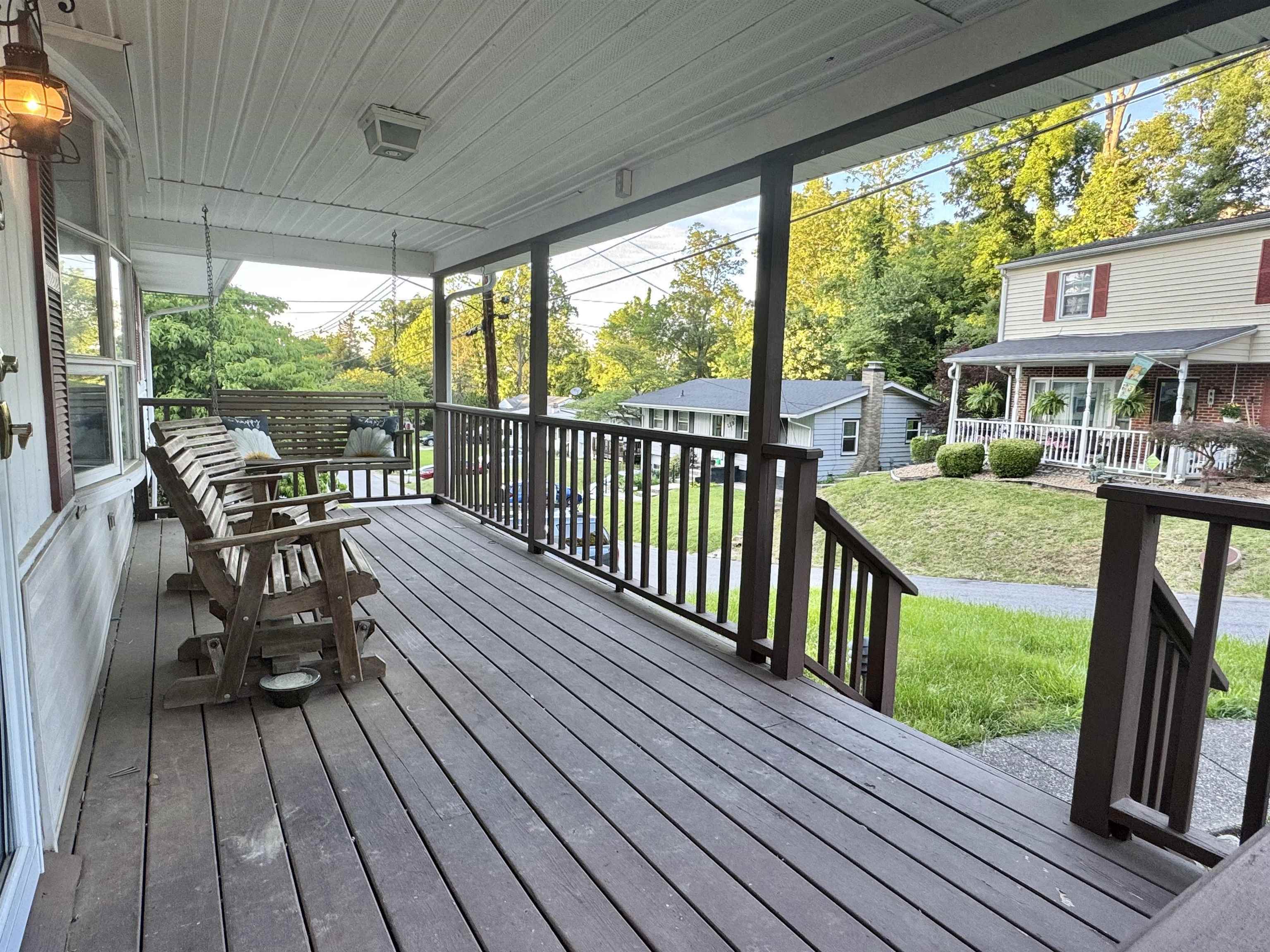 Property Photo: 25 S Queens Court WV 25705