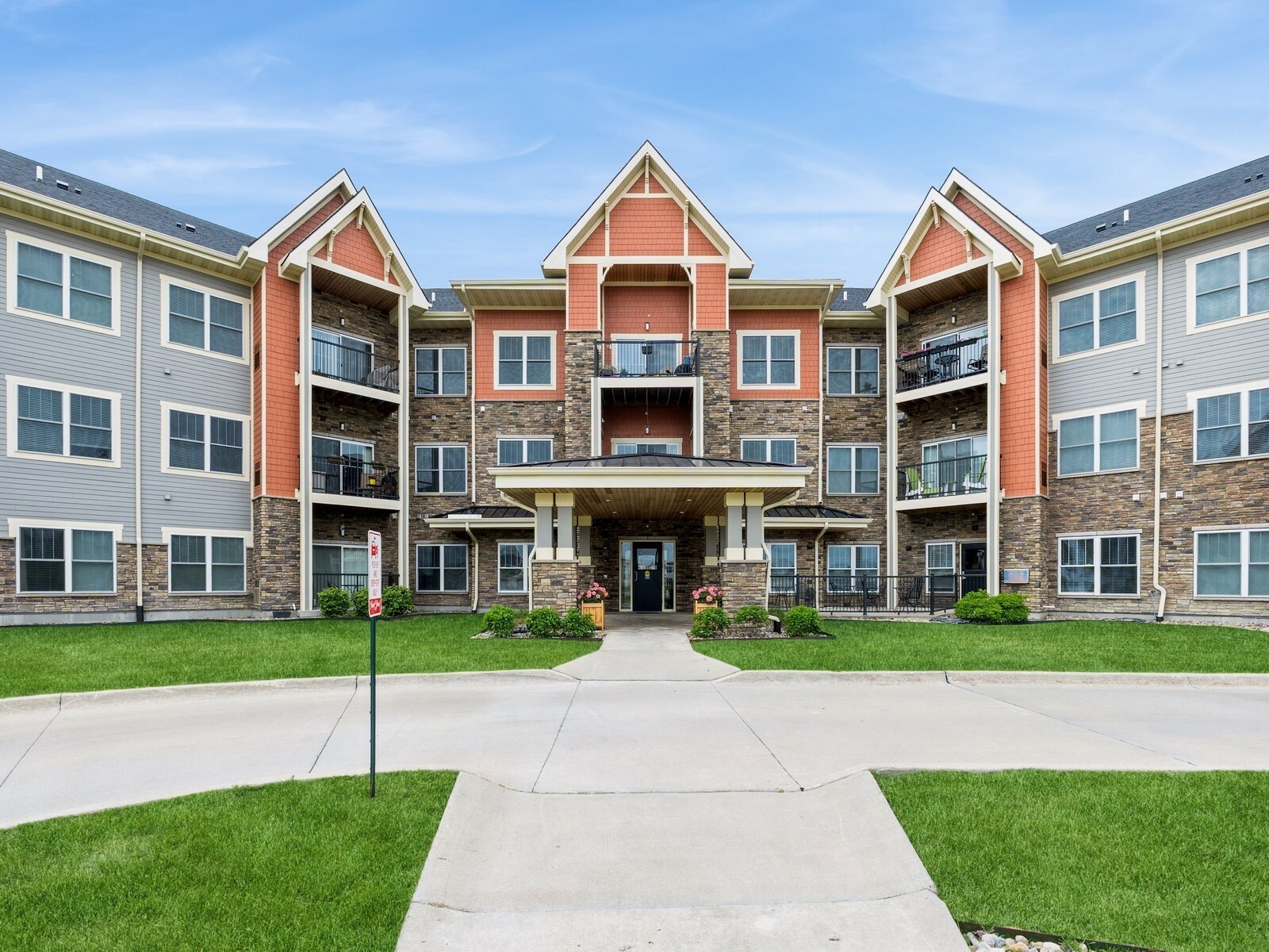 Property Photo: 1250 SW Magazine Road 105 IA 50023