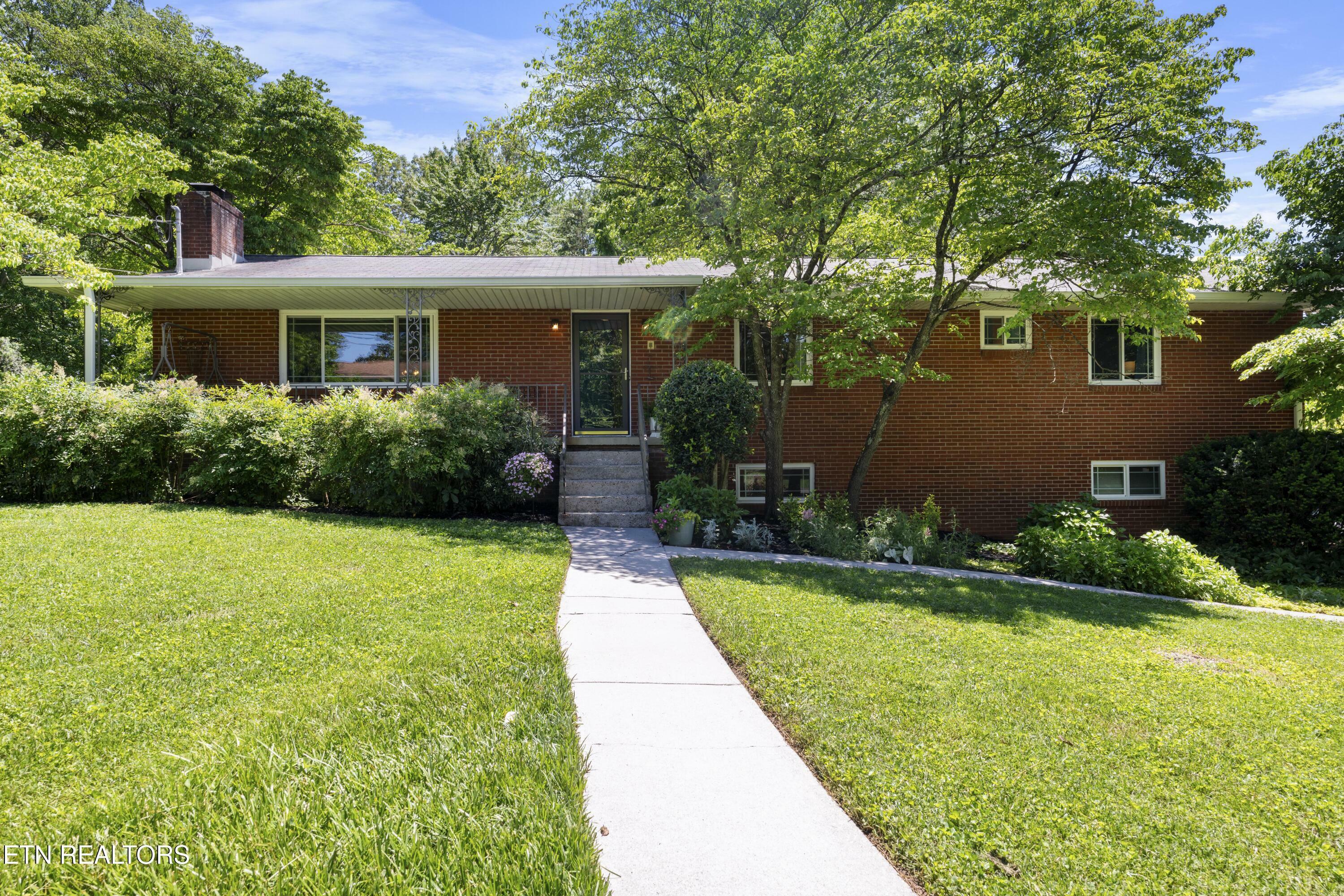 8306 Corteland Drive  Knoxville TN 37909 photo
