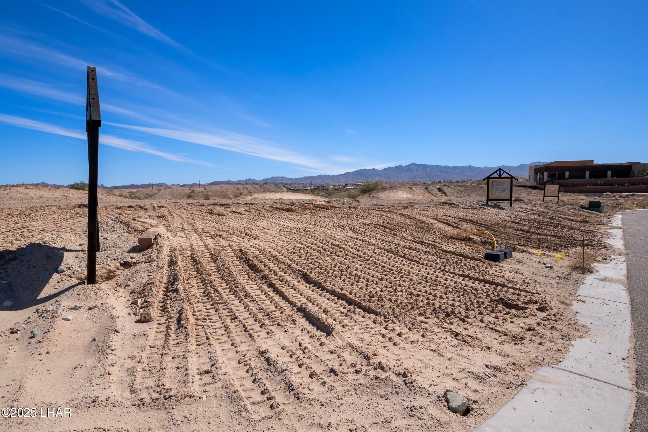 Property Photo: 1601 Sailing Hawks Dr #110 AZ 86404
