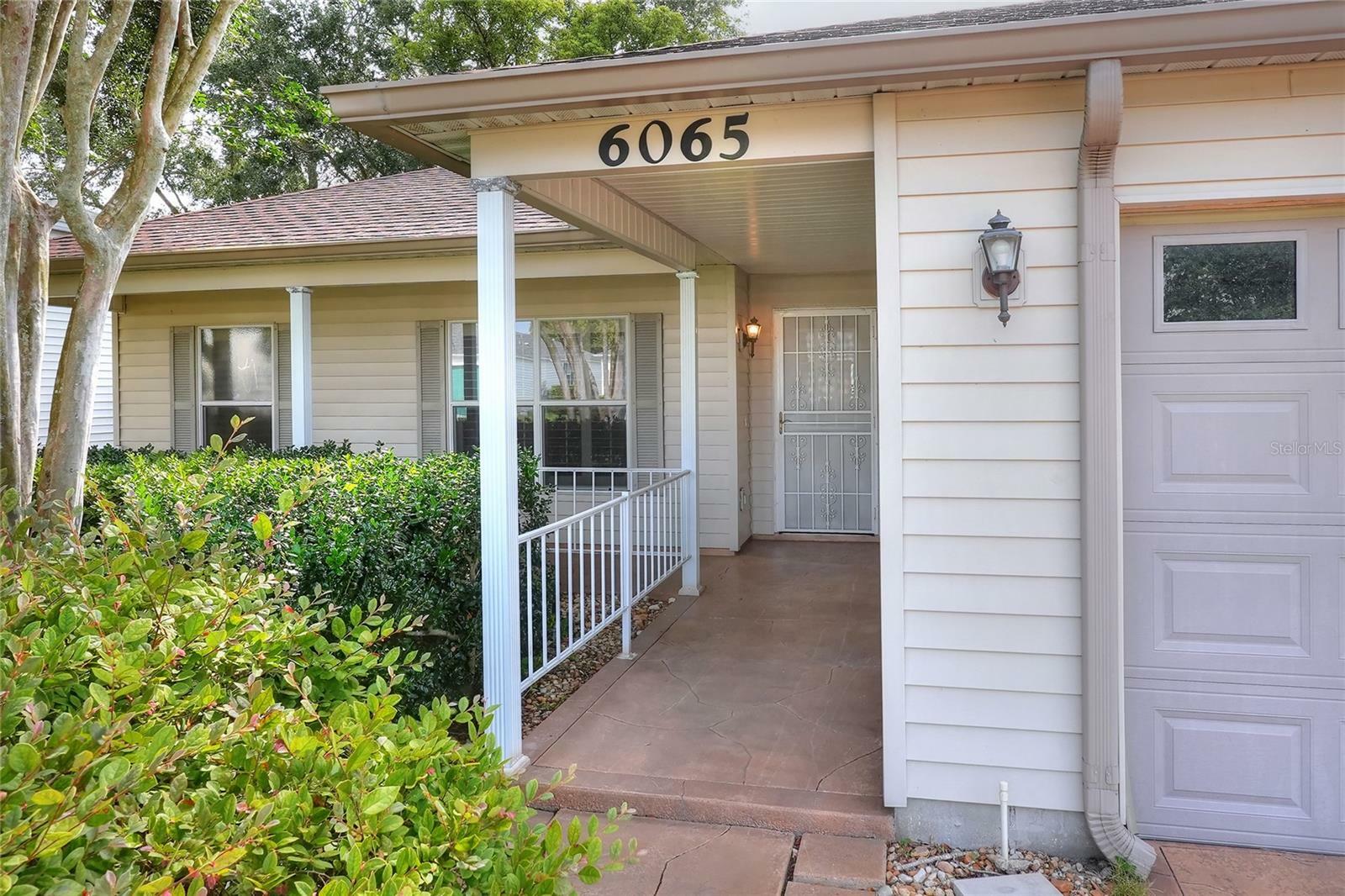 Property Photo: 6065 Magpie Drive FL 33809