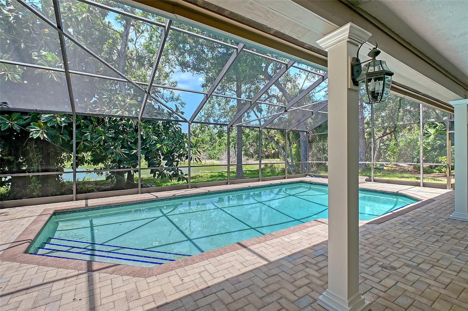 Property Photo:  4917 Leatha Lane  FL 34232 