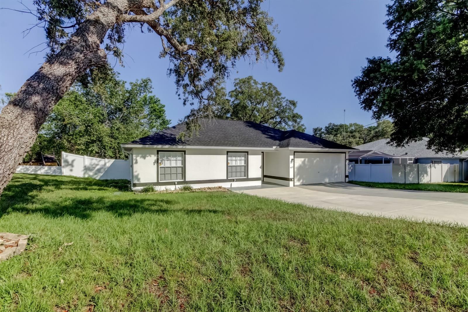 Property Photo: 5435 Birchwood Road FL 34608
