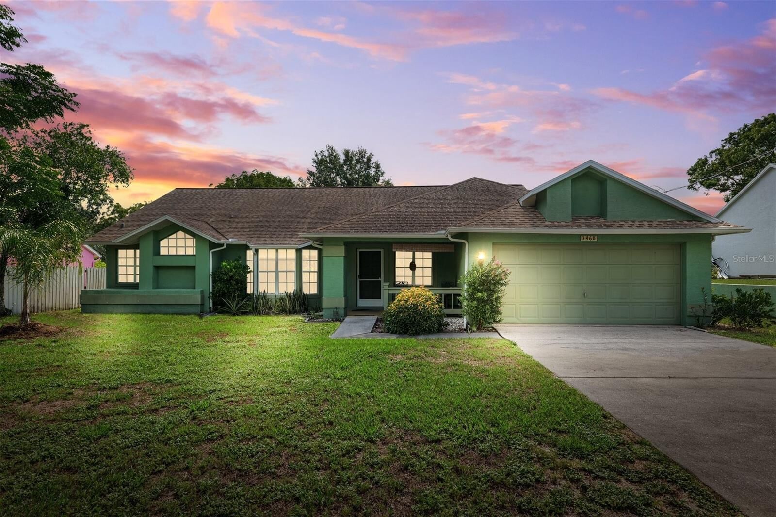 Property Photo:  3468 El Prado Avenue  FL 34609 