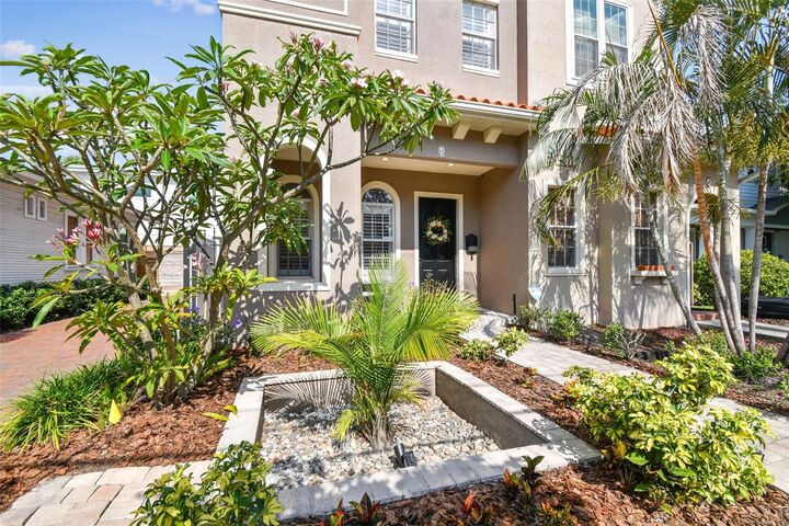 Property Photo:  407 S Fremont Avenue B  FL 33606 