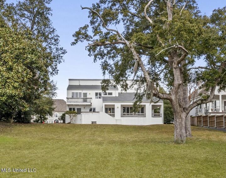 11 Bayou Place  Gulfport MS 39503 photo