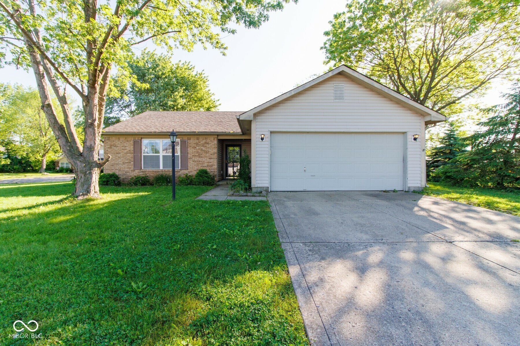 Property Photo: 18021 Sanibel Circle IN 46062