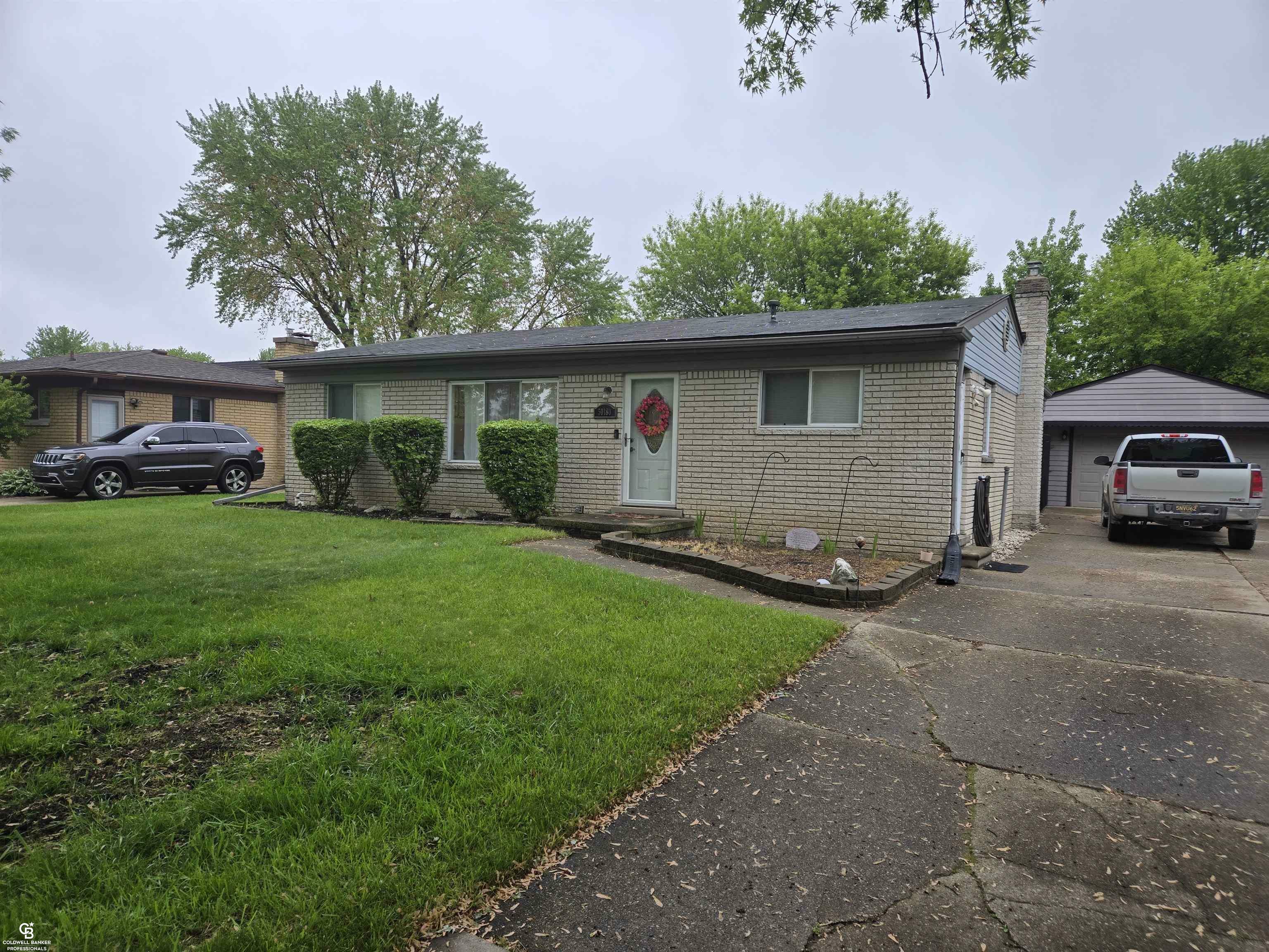 Property Photo: 50180 Spruce Street MI 48047