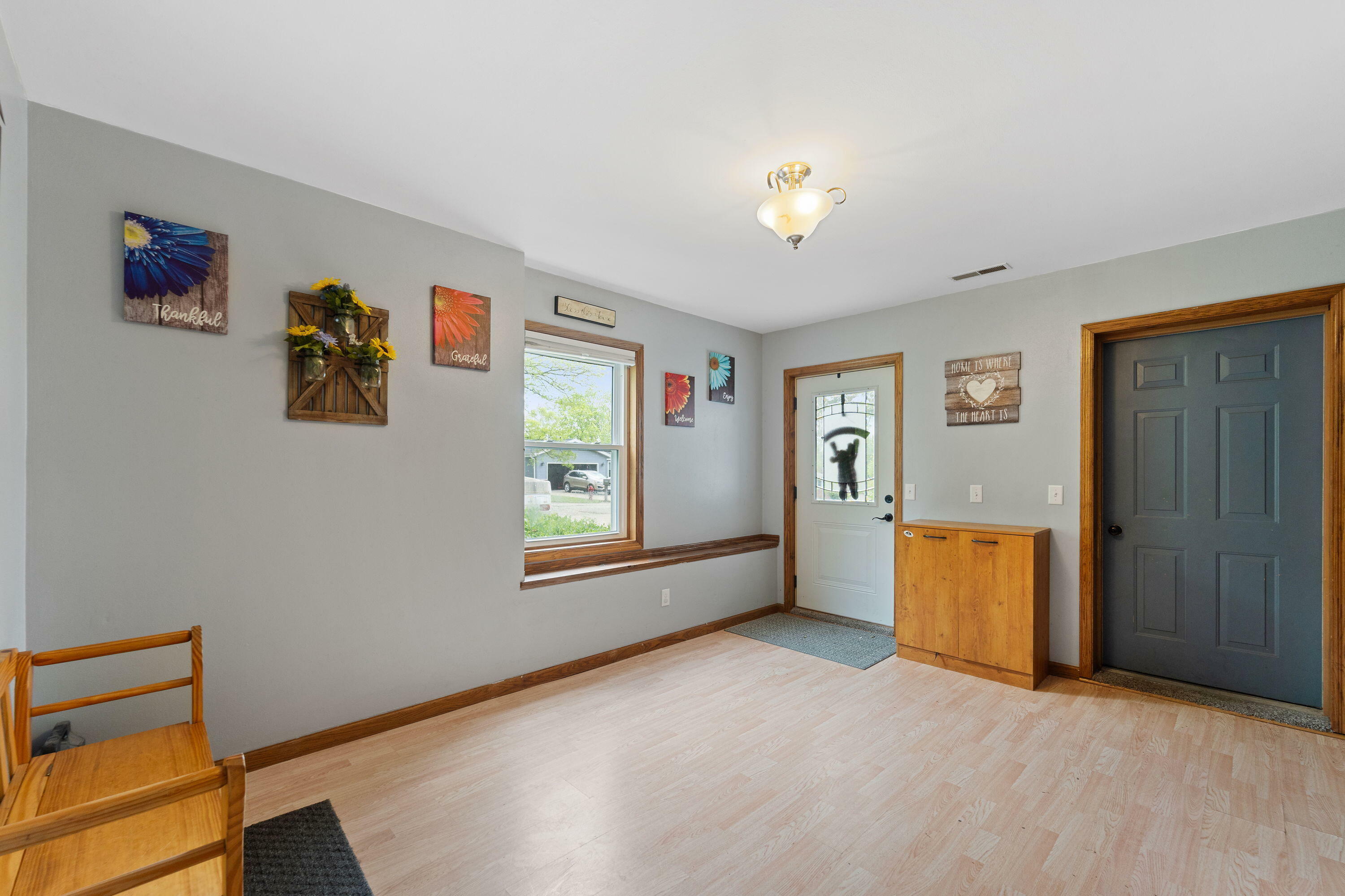 Property Photo: 619 Winson Dr WI 53185